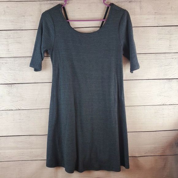 Everly Dresses & Skirts - Everly Tunic Blue Open Back Ribbed Long Waisted Top Sm NWOT